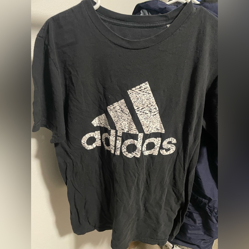 Adidas T-Shirt